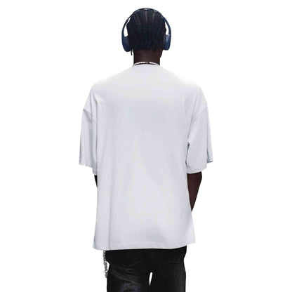 Racer Vibes Oversize T-Shirt aus 100% Baumwolle mit Back- und Frontprint, reaktiv gefärbt in Weiß