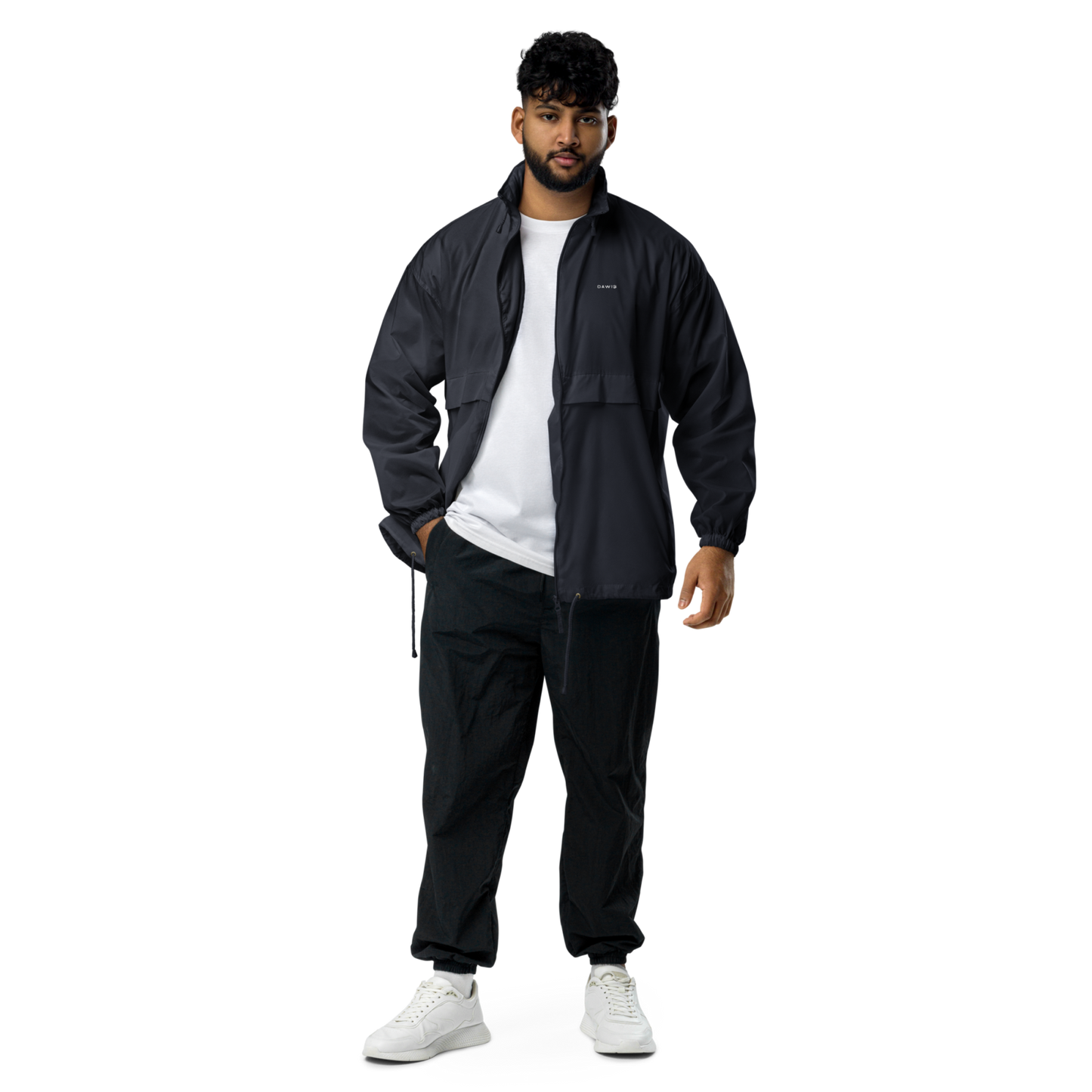 DAWIS Basic-Windbreaker aus 100 % Polyamid mit Kapuze und Reißverschlusstaschen, vegan und OEKO-TEX Standard 100 zertifiziert, schwarzer Windbreaker mit regulärer Passform.