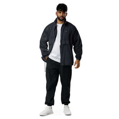 DAWIS Basic-Windbreaker aus 100 % Polyamid mit Kapuze und Reißverschlusstaschen, vegan und OEKO-TEX Standard 100 zertifiziert, schwarzer Windbreaker mit regulärer Passform.